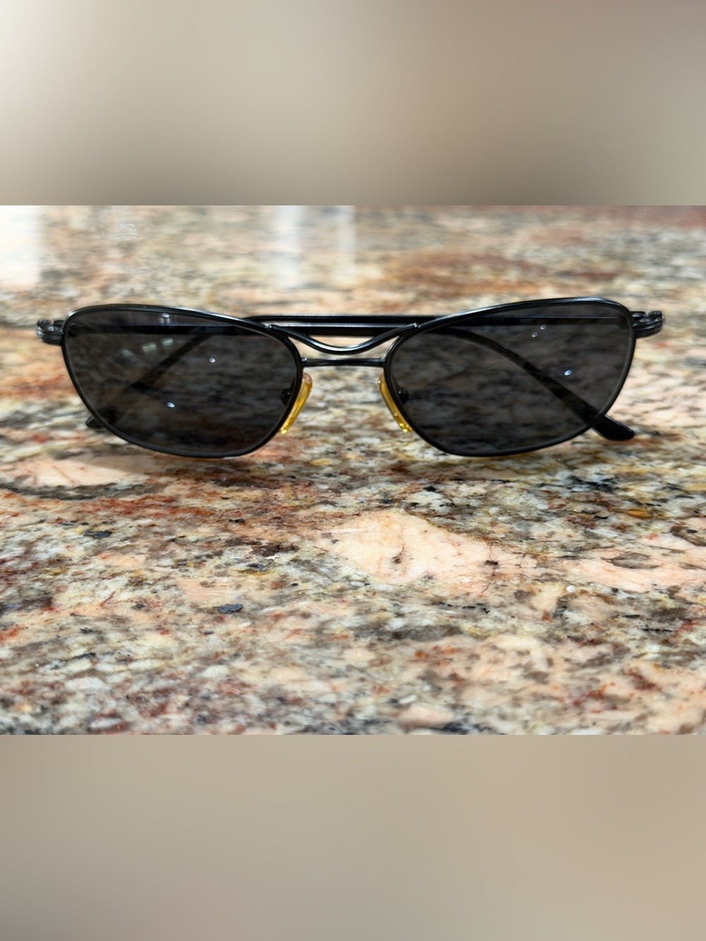 Gucci Slim Black Vintage Metal Aviator Sunglasses 1618/S